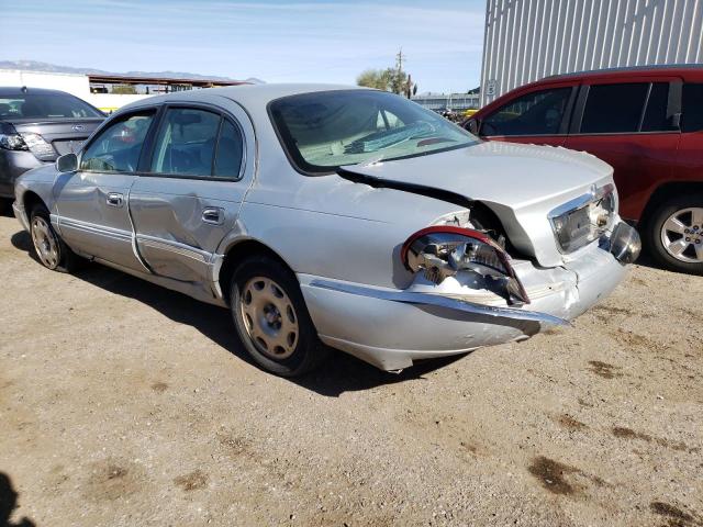 1LNHM97V8YY930475 Lincoln Continental