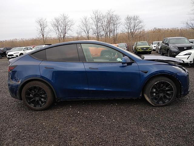 5YJYGDEE8MF083355 Tesla Model Y
