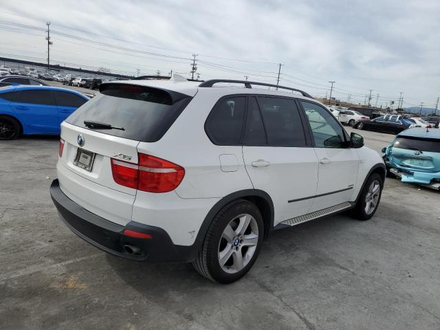 VIN: 5UXFE4C55AL379652 Auction: COPART Lot: 36789273 Location: CA - SUN VALLEY 5UXFE4C55AL379652 BMW X5 2010 WHITE Photo 3