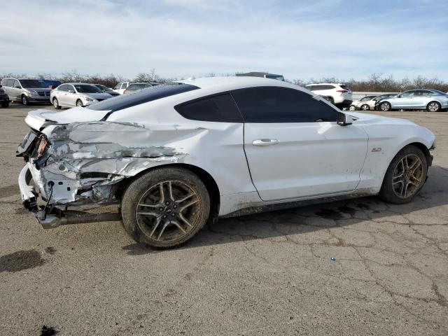 VIN 1FA6P8CF6K5125827 2019 FORD MUSTANG no.3