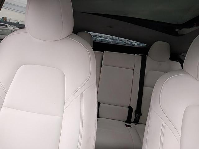5YJYGDEE8MF083355 Tesla Model Y