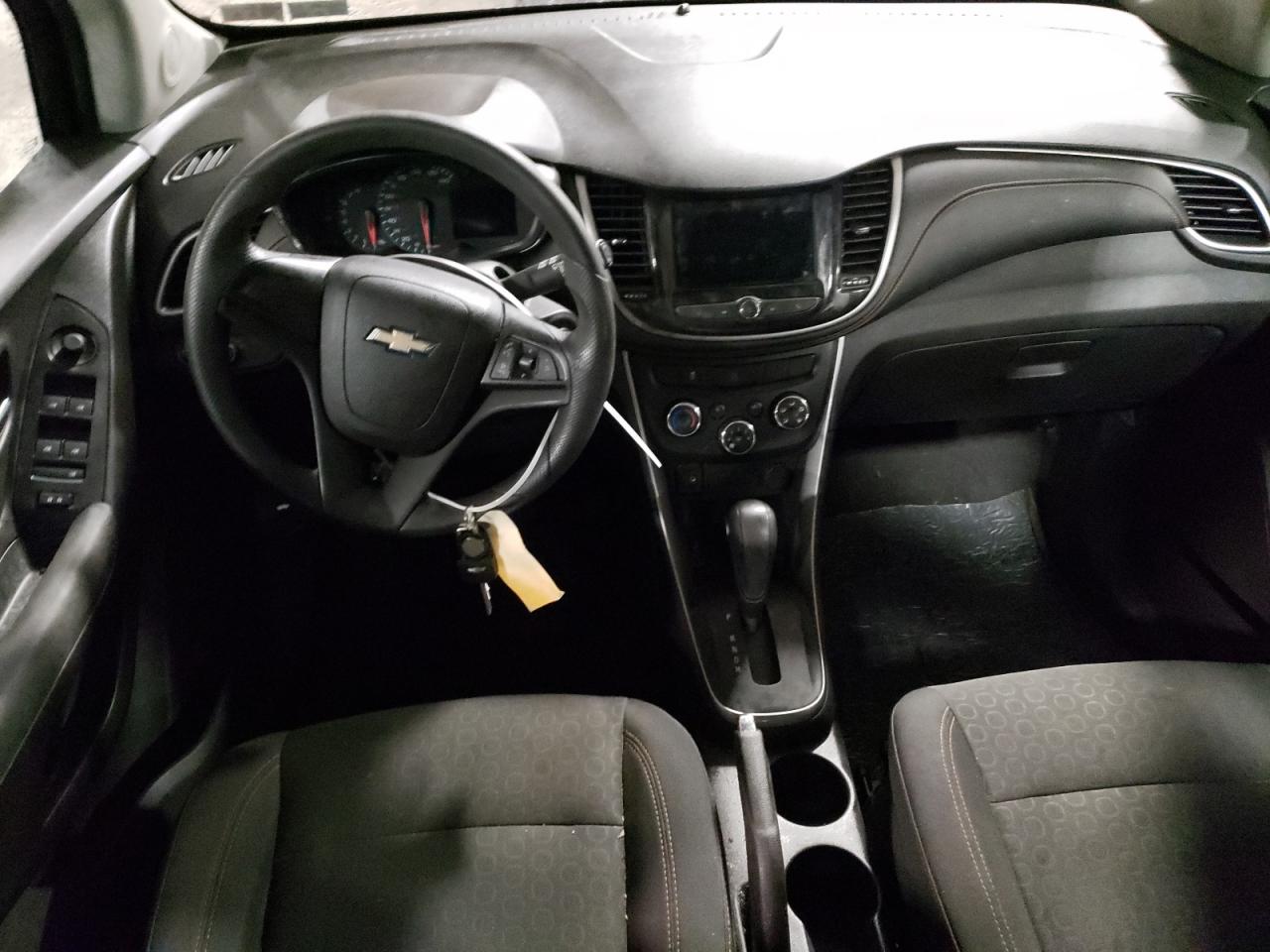 3GNCJKSB9JL172303 CHEVROLET TRAX 2018