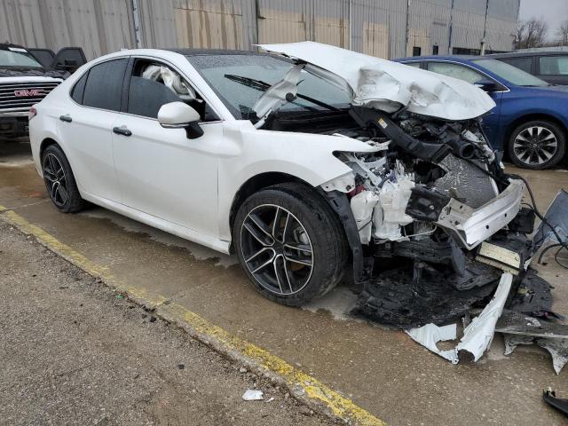 2018 TOYOTA CAMRY L - 4T1B11HK0JU066488