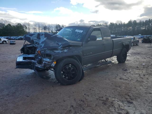 Salvage cars for sale from Copart Charles City, VA: 2001 Dodge RAM 1500