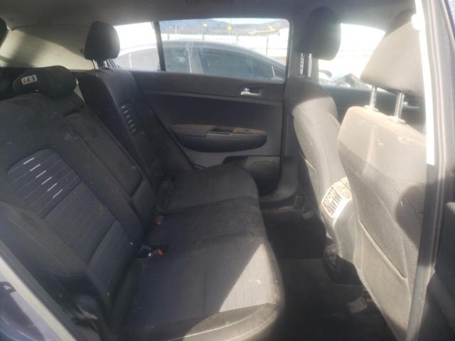 KNDPMCAC6J7485721 KIA Sportage Lx