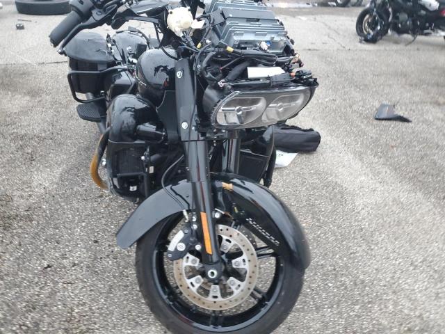 2021 HARLEY-DAVIDSON FLTRK 1HD1KZF13MB666376