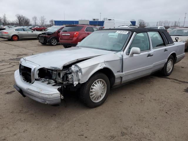 1996 Lincoln Town Car Signature