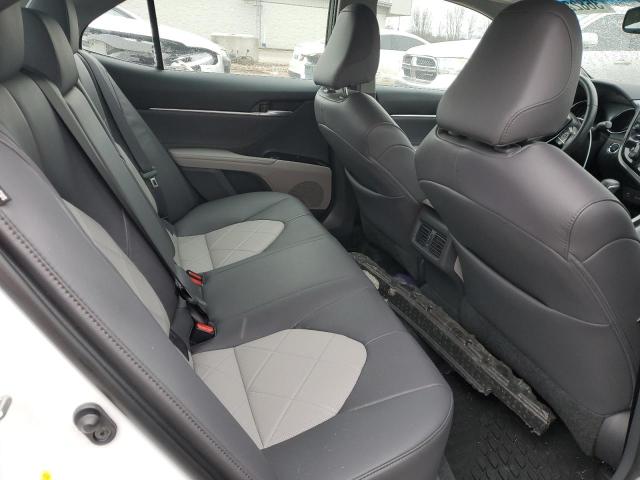 2018 TOYOTA CAMRY L - 4T1B11HK2JU052608