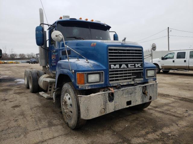 Salvage cars for sale from Copart Elgin, IL: 2007 Mack 600 CHN600