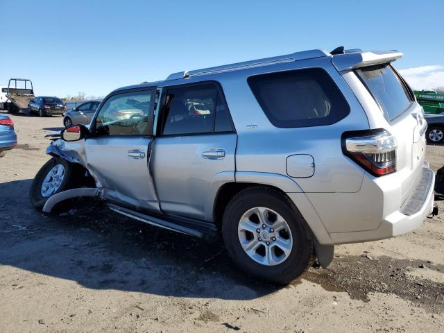2018 TOYOTA 4RUNNER SR - JTEBU5JR2J5599846