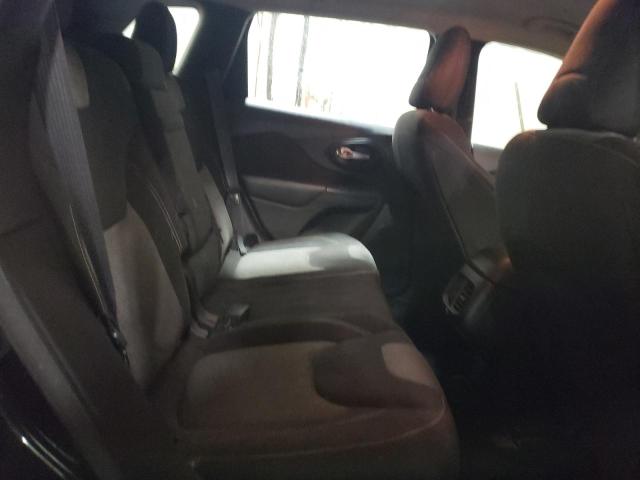1C4PJLAB8FW612451 Jeep Cherokee Sport