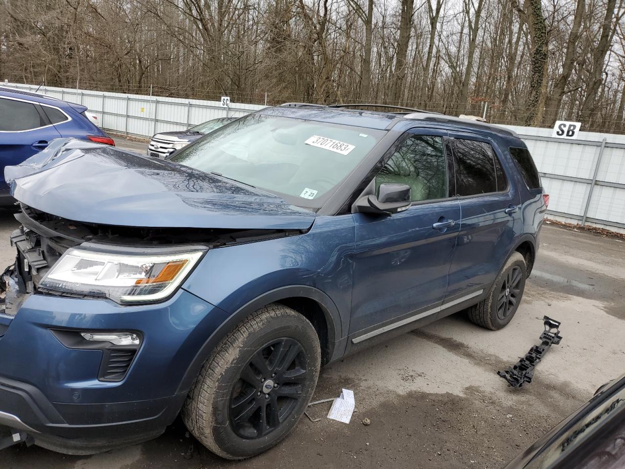 2018 FORD EXPLORER XLT - 1FM5K8***********