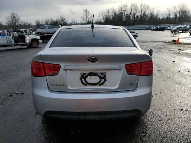 KNAFU4A24B5418666 KIA FORTE EX