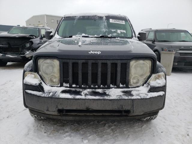 1J8GN28K78W119537 Jeep Liberty Sport
