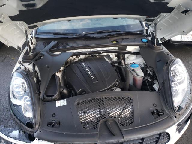 2017 PORSCHE MACAN - WP1AA2A54HLB81748