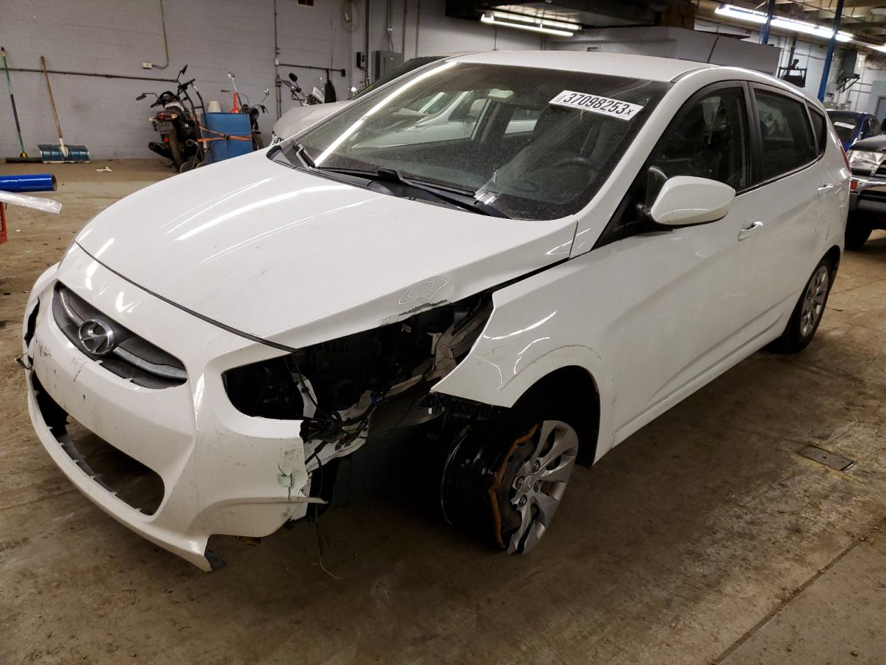 KMHCT5AE3HU307058 2017 Hyundai Accent Se