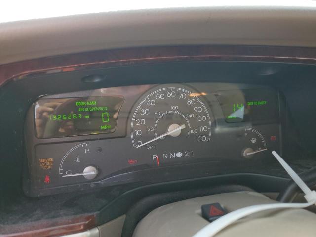 1LNHM82W73Y682819 Lincoln Town Car Signature