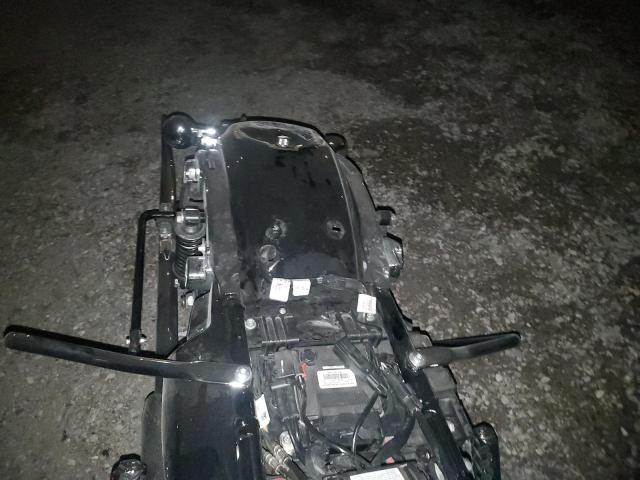 2021 HARLEY-DAVIDSON FLHR - 1HD1FBC28MB665412