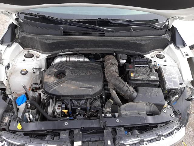 KNDETCA22N7236811 KIA Seltos