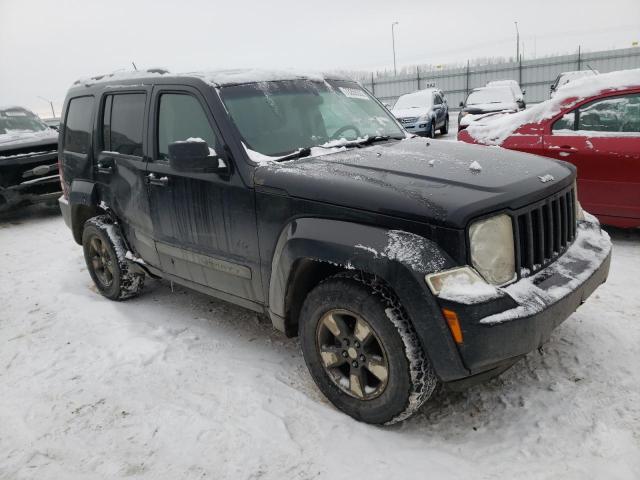 1J8GN28K78W119537 Jeep Liberty Sport