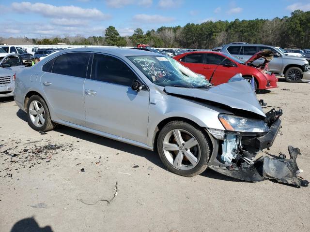 2015 VOLKSWAGEN PASSAT S - 1VWAS7A38FC105003