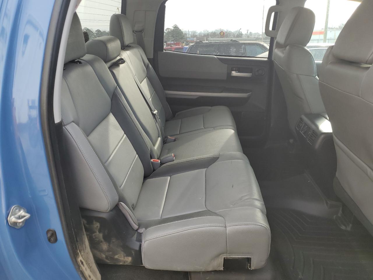 5TFHW5F1XJX738105 TOYOTA TUNDRA 2018