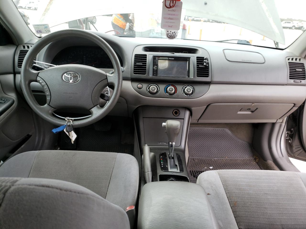 2006 Toyota Camry - Image 8