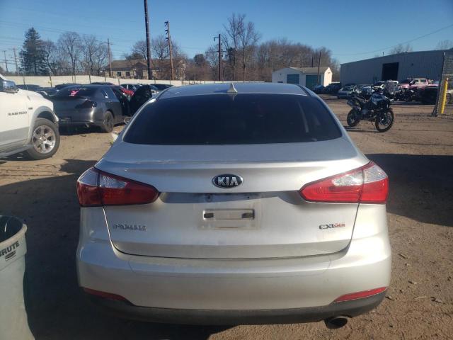 KNAFX4A80E5149307 KIA FORTE EX