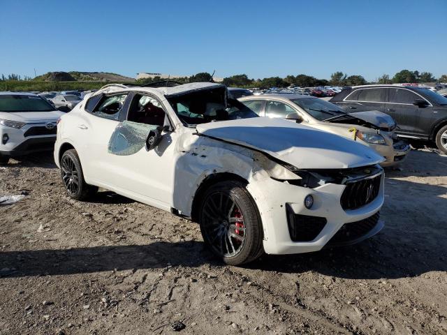 ZN661YUMXNX402317 Maserati LEVANTE MO