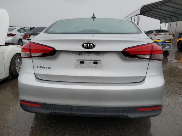 3KPFK4A7XJE264147 KIA FORTE LX