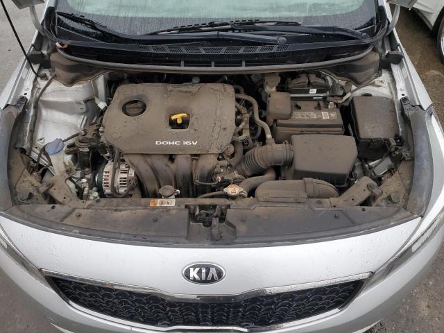 3KPFK4A7XJE264147 KIA FORTE LX