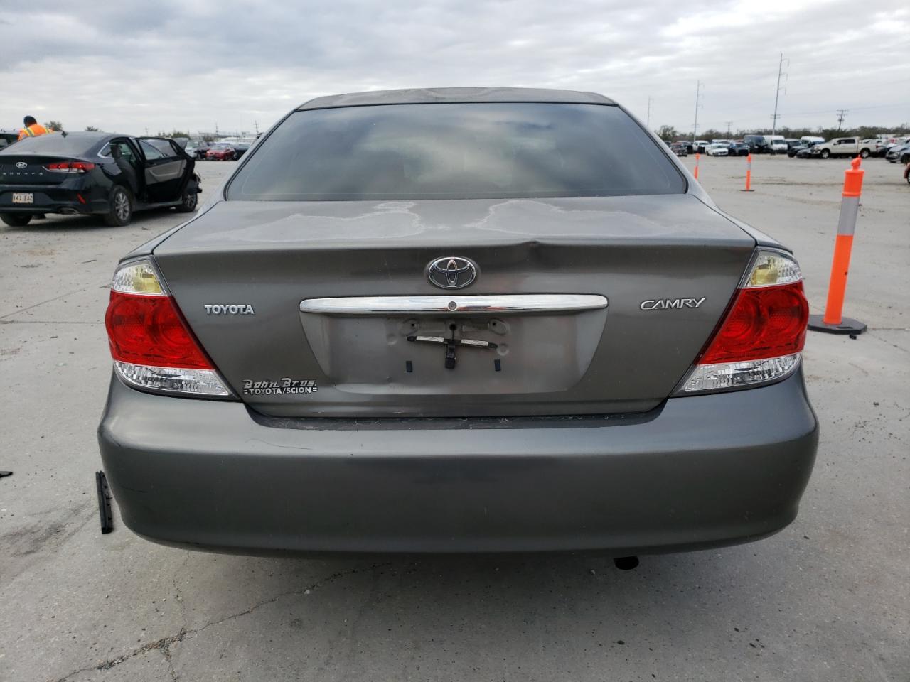 2006 Toyota Camry - Image 6