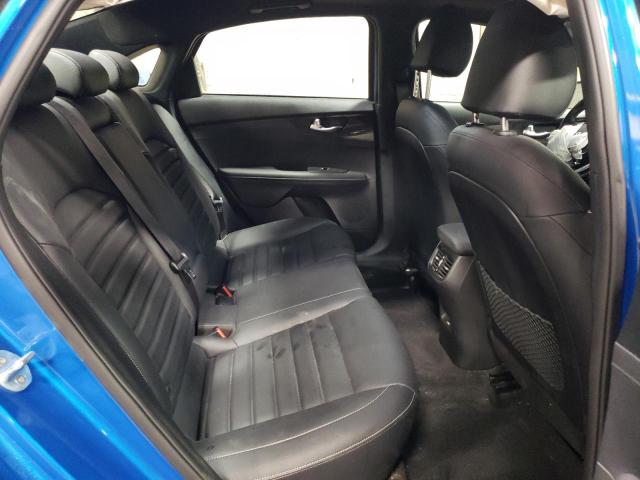 3KPF54AD6NE494688 KIA Forte Gt Line
