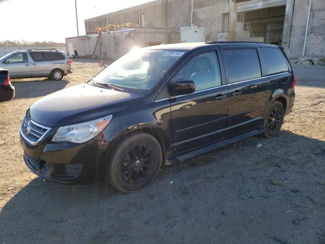 2012 Volkswagen Routan SE