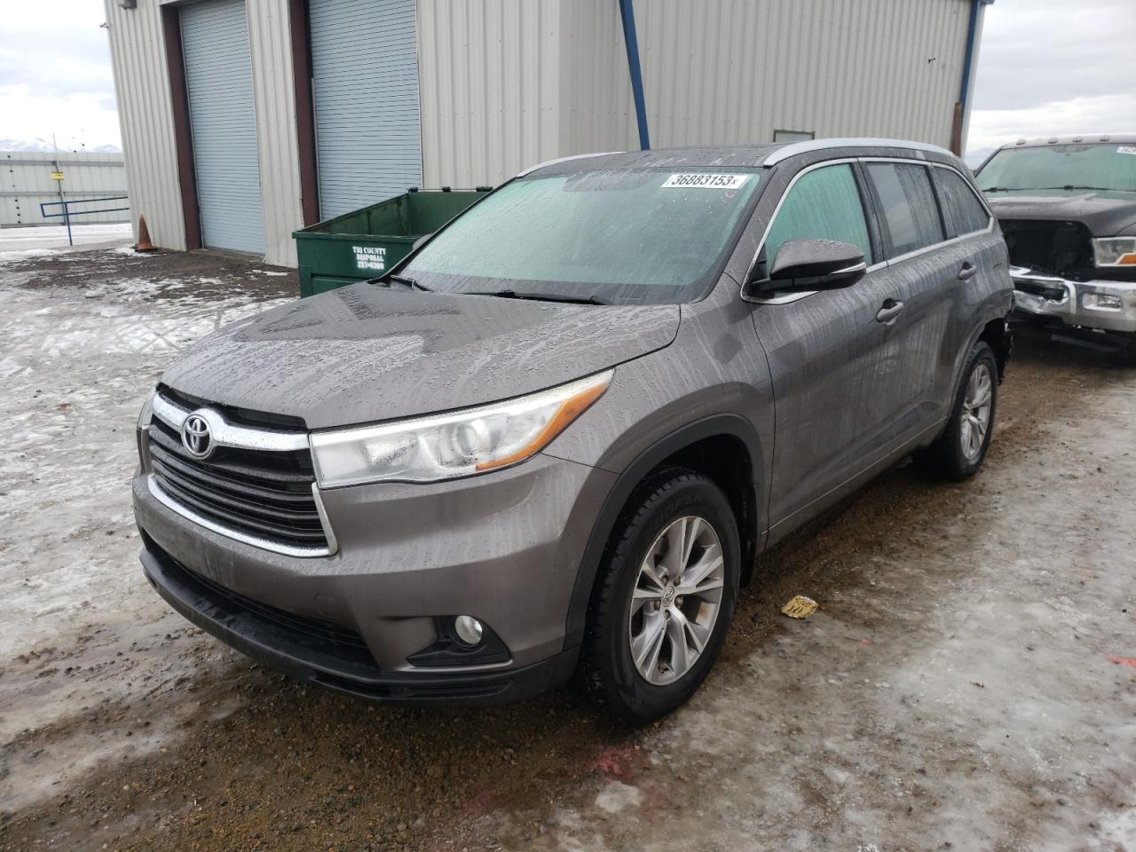 2015 TOYOTA HIGHLANDER XLE - 5TDJKR***********