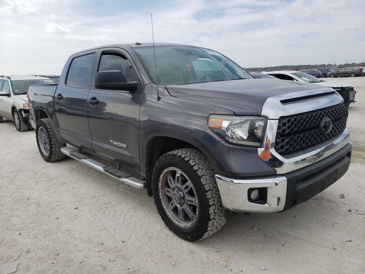 5TFEM5F16JX127870 TOYOTA TUNDRA 2018
