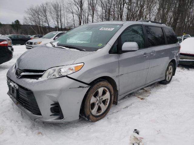 2018 Toyota Sienna LE