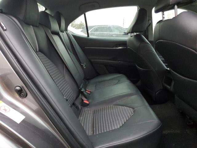 2018 TOYOTA CAMRY L - 4T1B11HK1JU010706