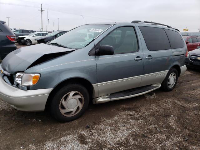 1999 Toyota Sienna LE