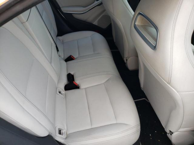 WDDSJ4EB9JN509697 Mercedes-Benz CLA 250