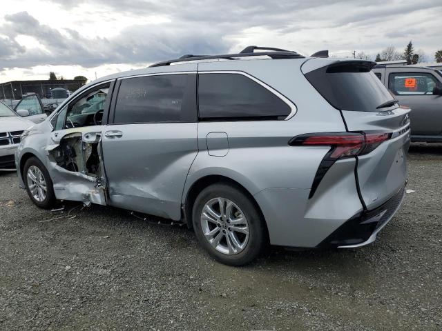 2021 TOYOTA SIENNA XSE - 5TDDSKFC9MS007802
