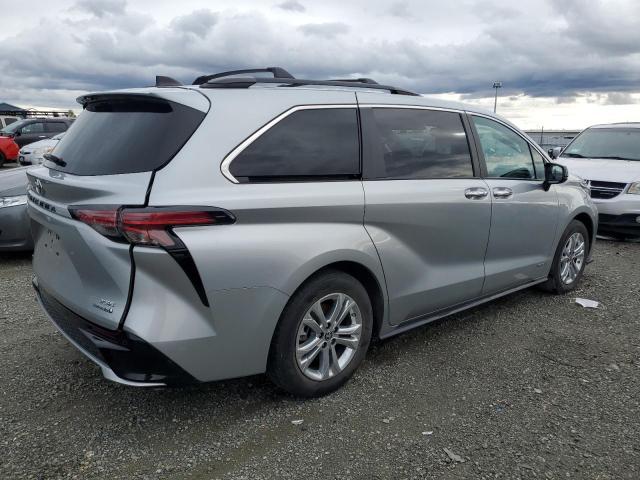 2021 TOYOTA SIENNA XSE - 5TDDSKFC9MS007802