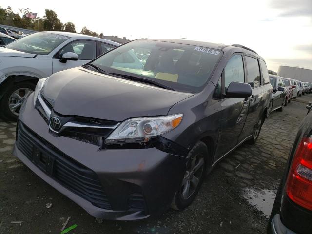 2018 Toyota Sienna LE