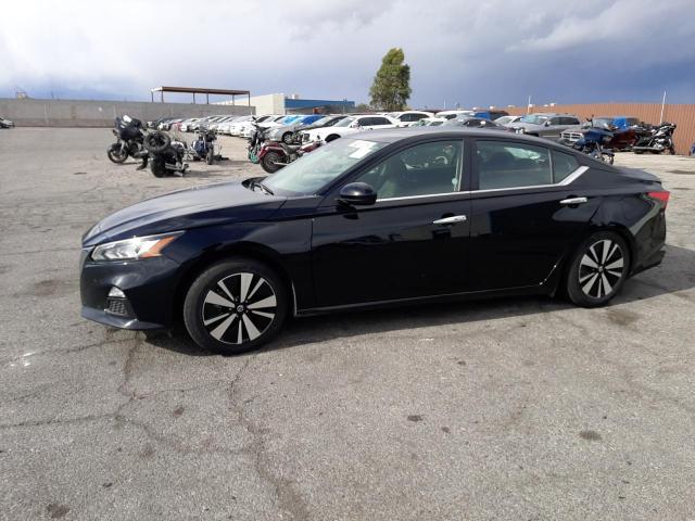 Salvage cars for sale at Las Vegas, NV auction: 2021 Nissan Altima SV