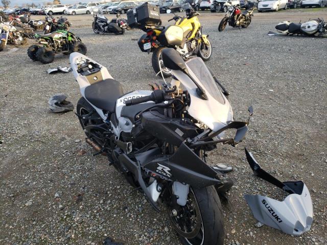 2022 SUZUKI GSX-R1000 - JS1DM11F5N7100022