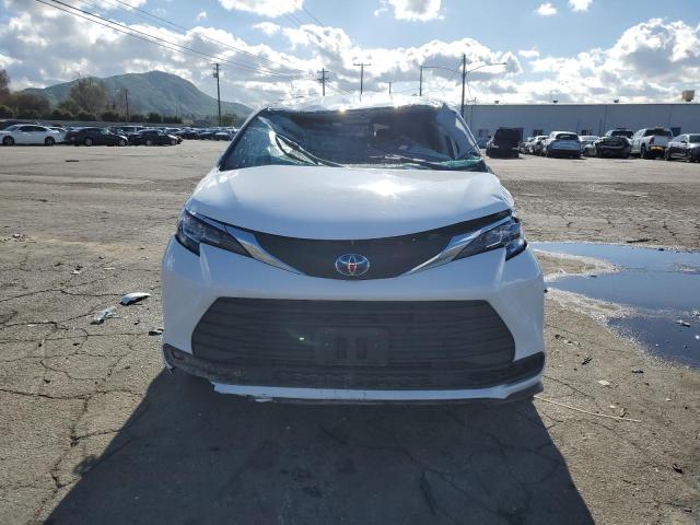 2021 TOYOTA SIENNA LE - 5TDKRKEC7MS007124