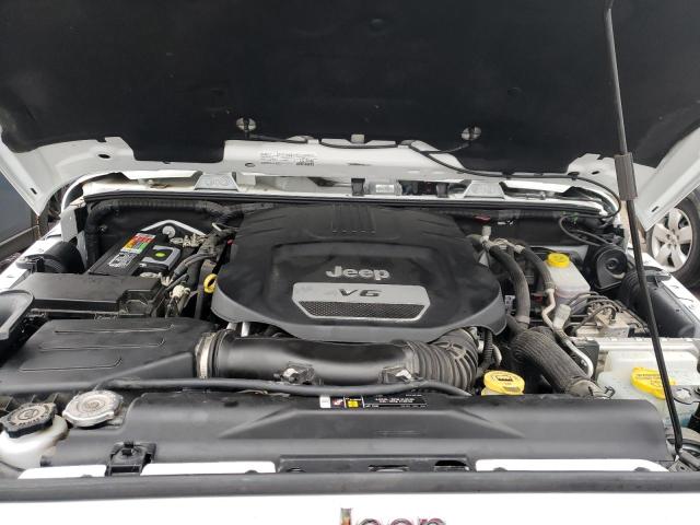 1C4BJWEG4JL936296 Jeep Wrangler Unlimited Sahara