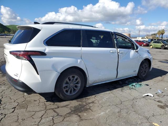 2021 TOYOTA SIENNA LE - 5TDKRKEC7MS007124