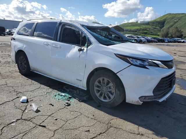 2021 TOYOTA SIENNA LE - 5TDKRKEC7MS007124