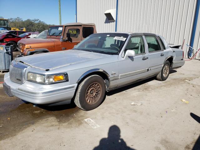 1997 Lincoln Town Car Signature